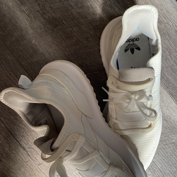 🛑SOLD🛑 Women’s Adidas Ortholite Tennis Shoes - Picture 2 of 4